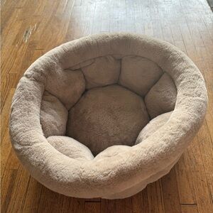 Cozy Plush Pet Bed